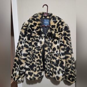 Modcloth NWOT Faux Fur Coat Size M
